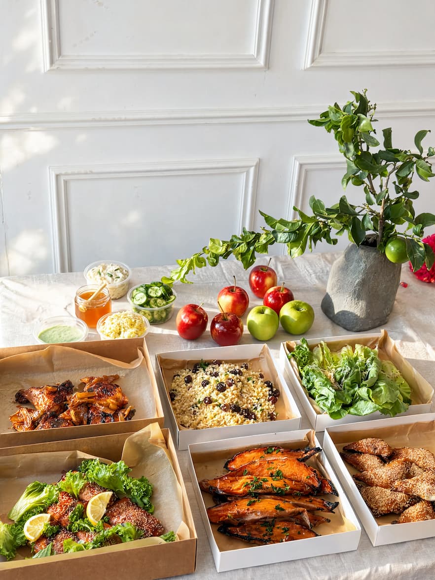 Boxed Package: Rosh Hashanah Feast