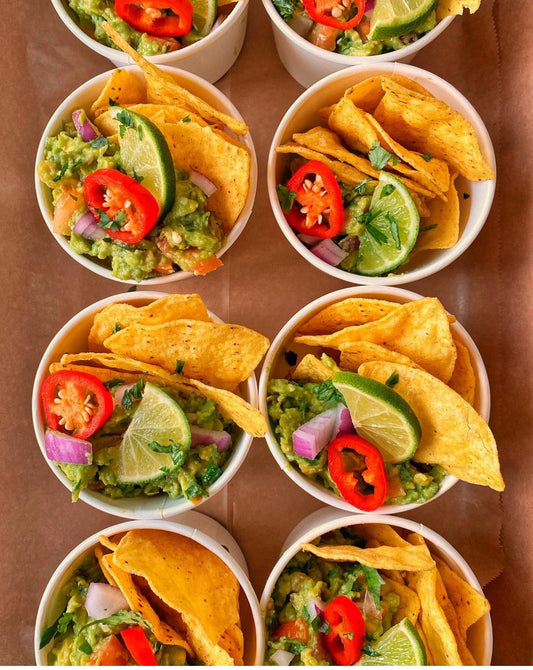 Guacamole & tortilla cups